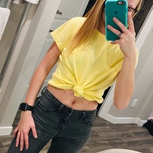 light yellow tee